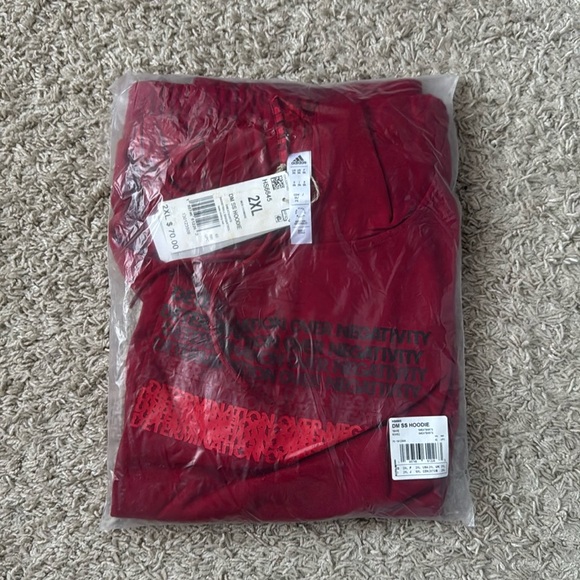 NWT adidas Men's Donovan Mitchell Team Victory Red Shortsleeve Hoodie Size XXL - Picture 2 of 8